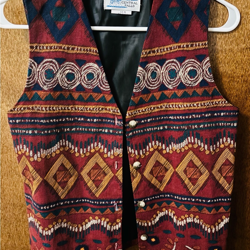 Central Falls Women's Multicolor Patterned Vest